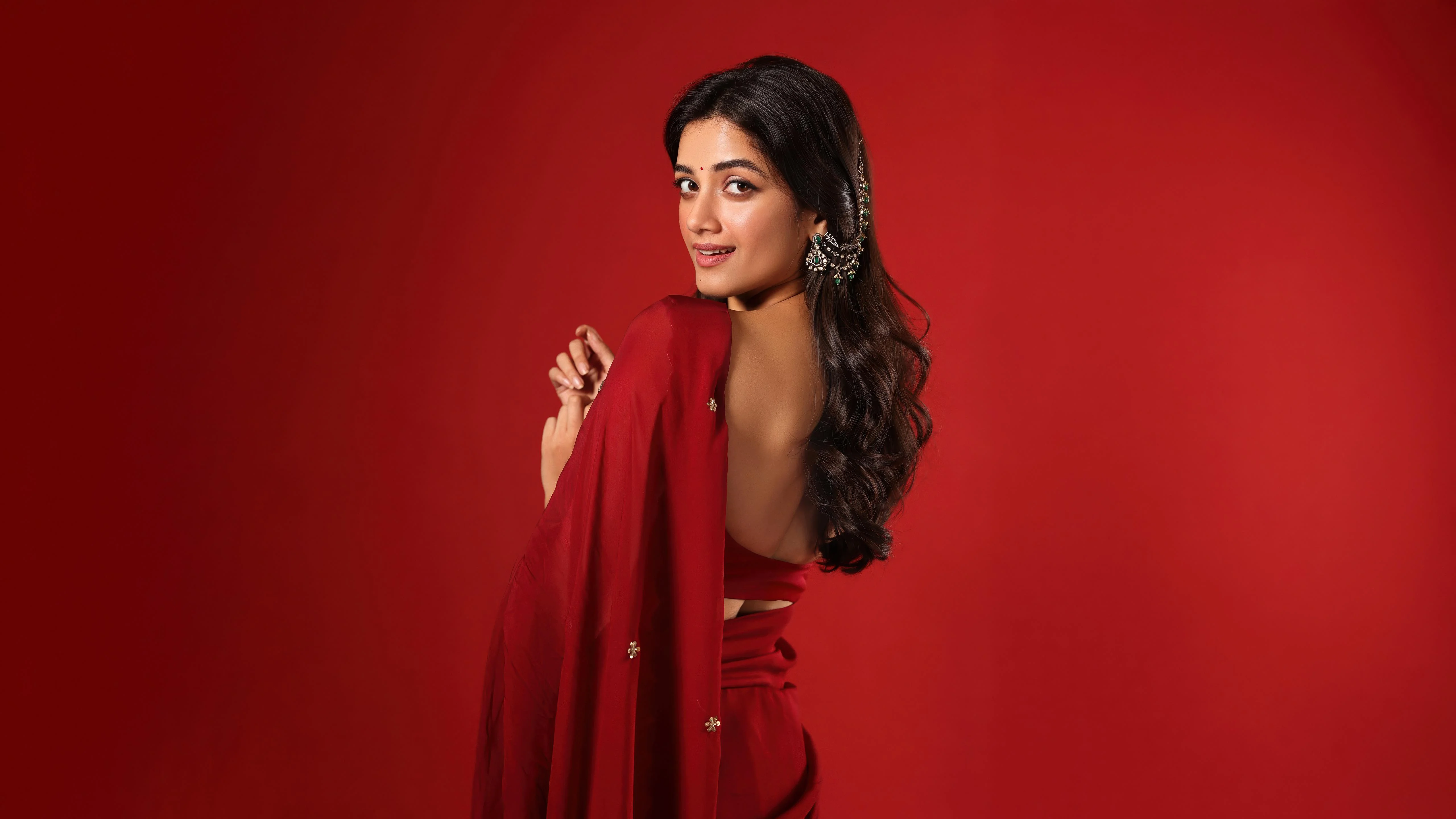 South Indian Queen Anaswara Rajan Crimson Red Saree Side Angle